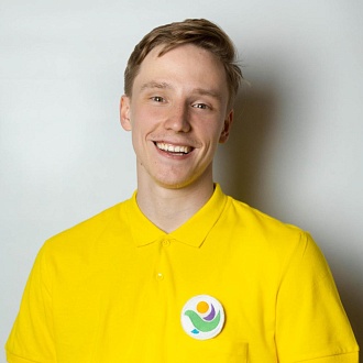 Максим Долгов